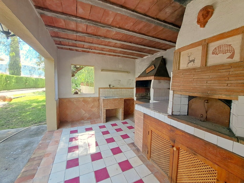 Villa familiar con piscina en venta en Orba - 20