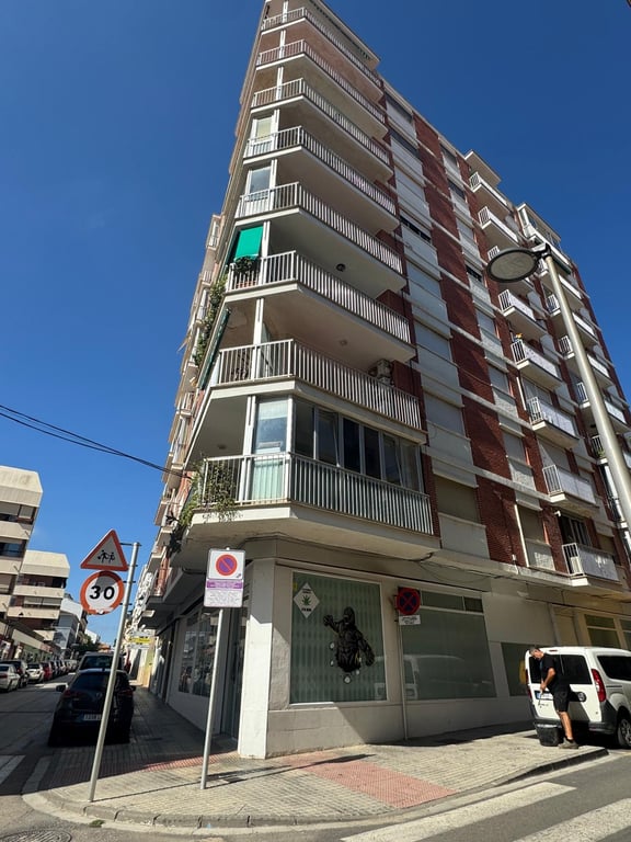 Piso en Venta de 3 dormitorios en Centro ciudad-Denia - 2