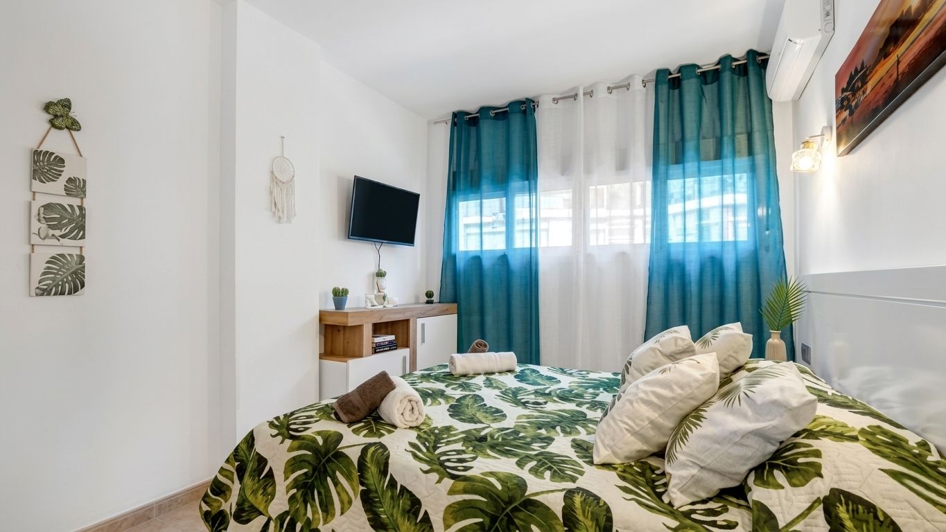 Apartament lluminós de 100 m² a Calp: A un pas de la platja i l'encant del casc antic - 3