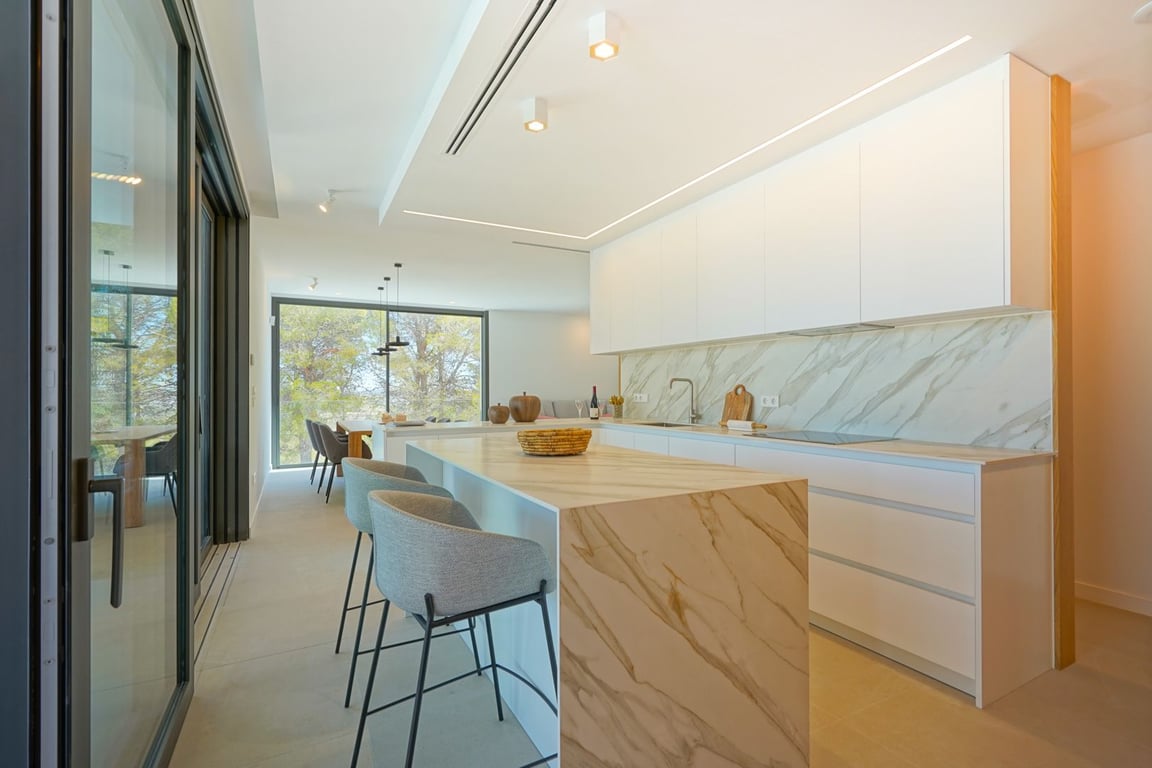 Property #RH21269 - 15