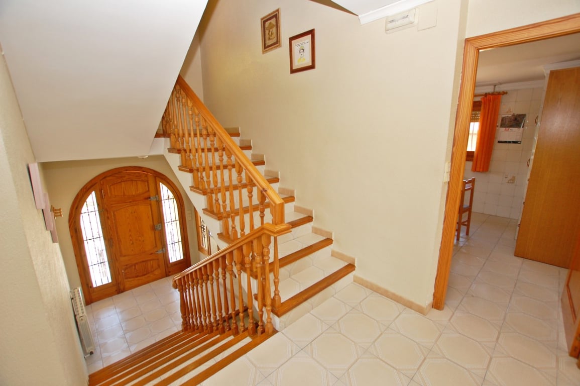 Xalet amb terreny rústic i urbà a Pego - 8