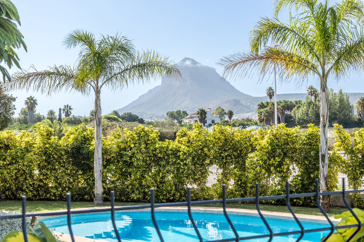 Casa Montgo II — Ground-floor 2‑bedroom apartment in Jávea