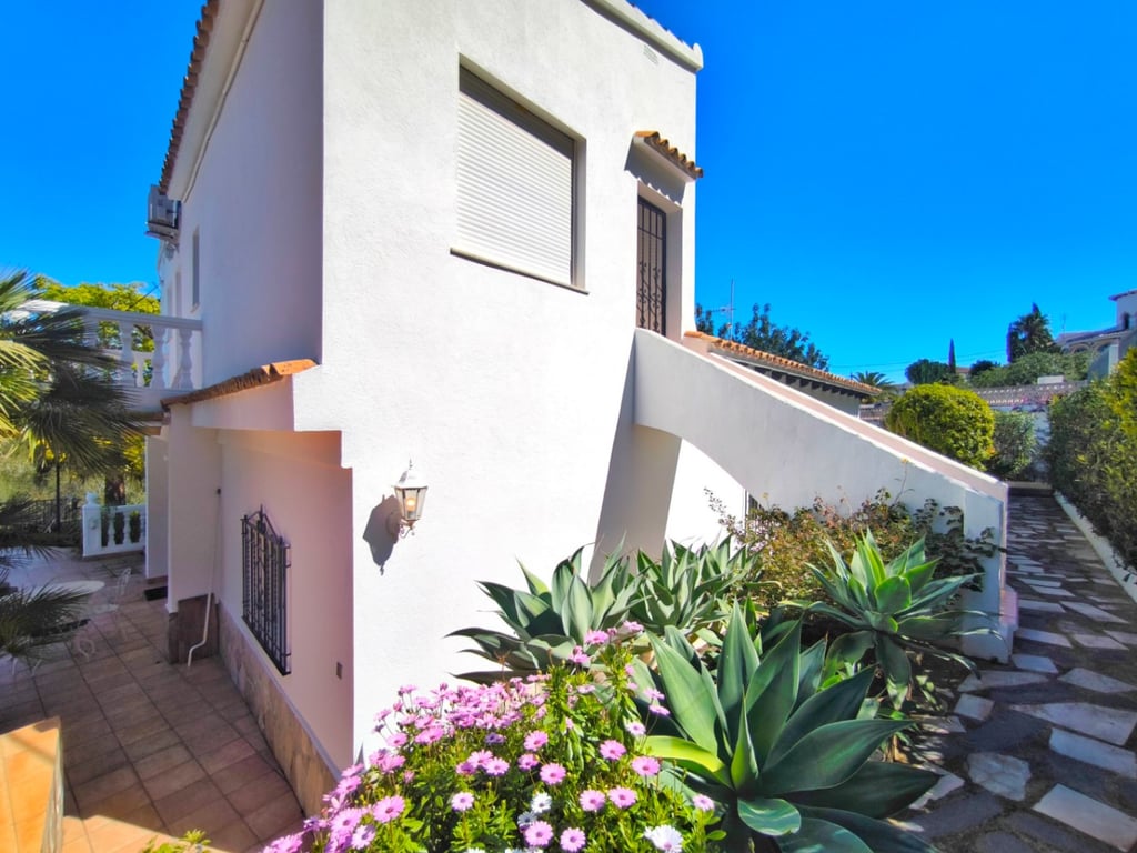 Villa con apartamento de invitados y vistas al mar en Dénia - 56