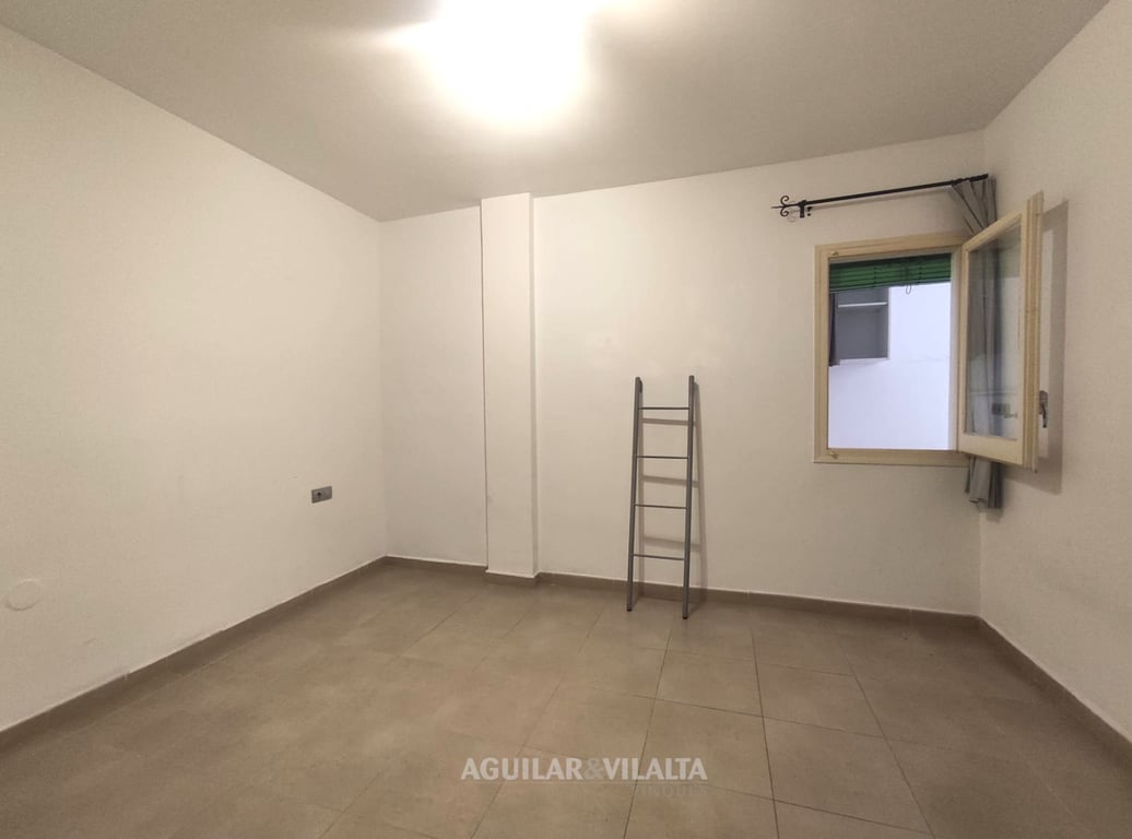ENTRESUELO EN ALQUILER - 37