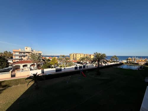 Gerenoveerd eerstelijns appartement met zeezicht in Torrevieja — foto 30