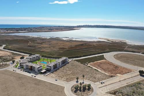 Gemeubileerd nieuwbouwappartement met 2 slaapkamers en ruim terras in El Raso, Guardamar — foto 4