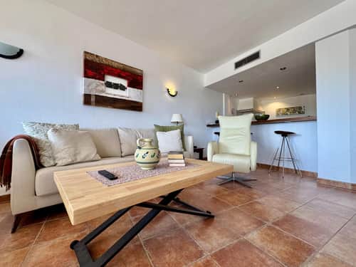 Ruim appartement met 2 slaapkamers, overdekt terras en zwembad in Punta Prima, Torrevieja — foto 28