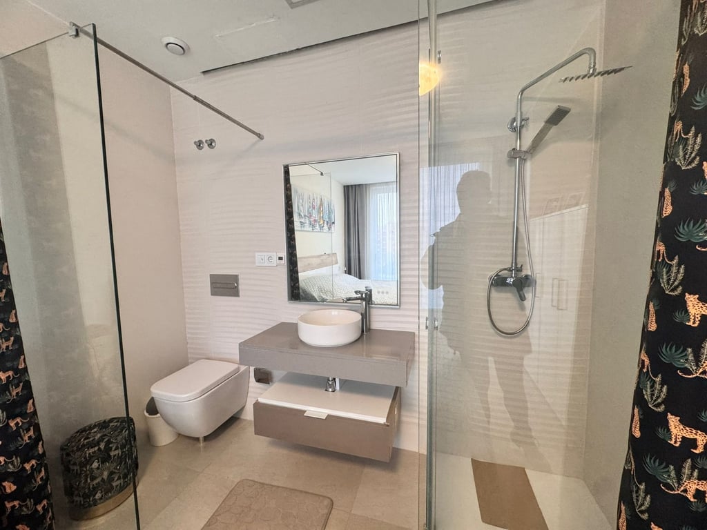 Property #RH21317 - 10