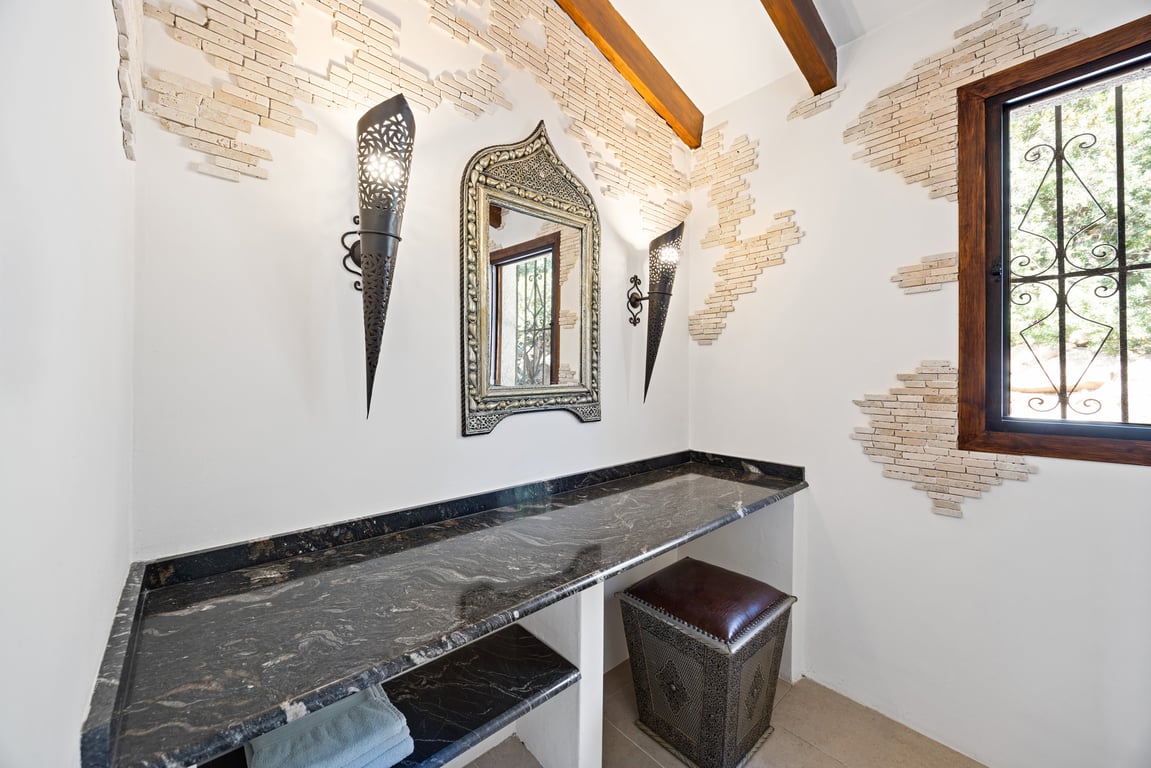 4-bed Villa in Jávea photo 22
