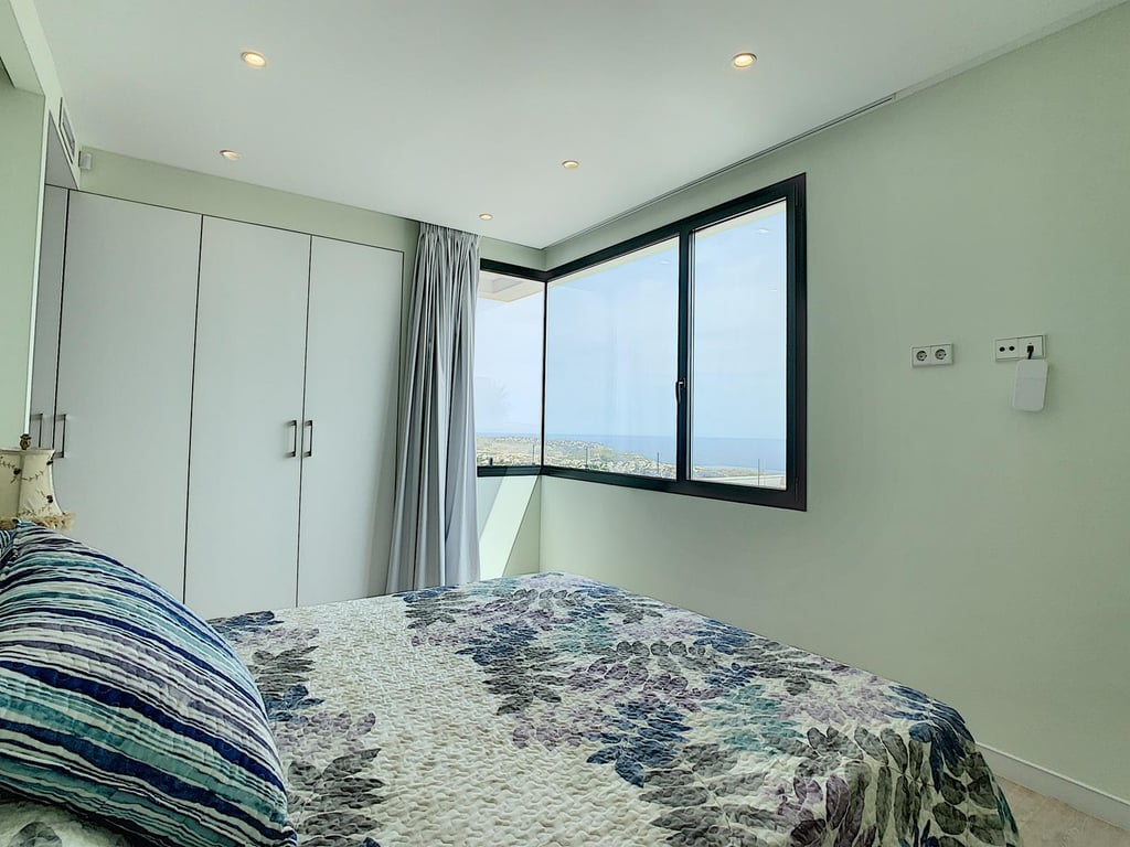 Lujosa villa en Cumbre del Sol - 39