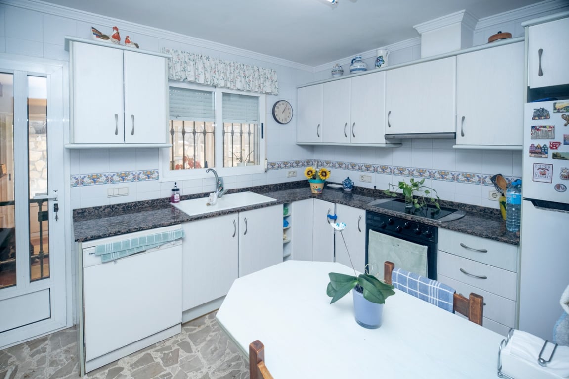 Xalet a la venda en denia amb vistes al mar - 5