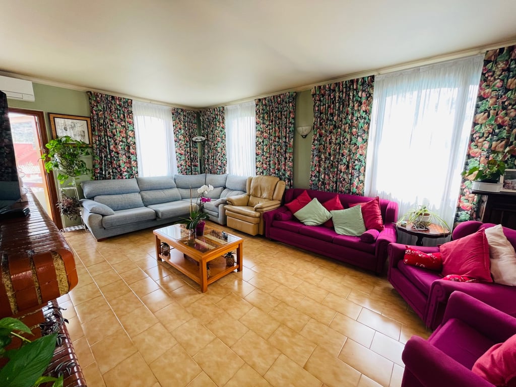 Pedreguer. Casa de campo amplio con piscina en venta - 13