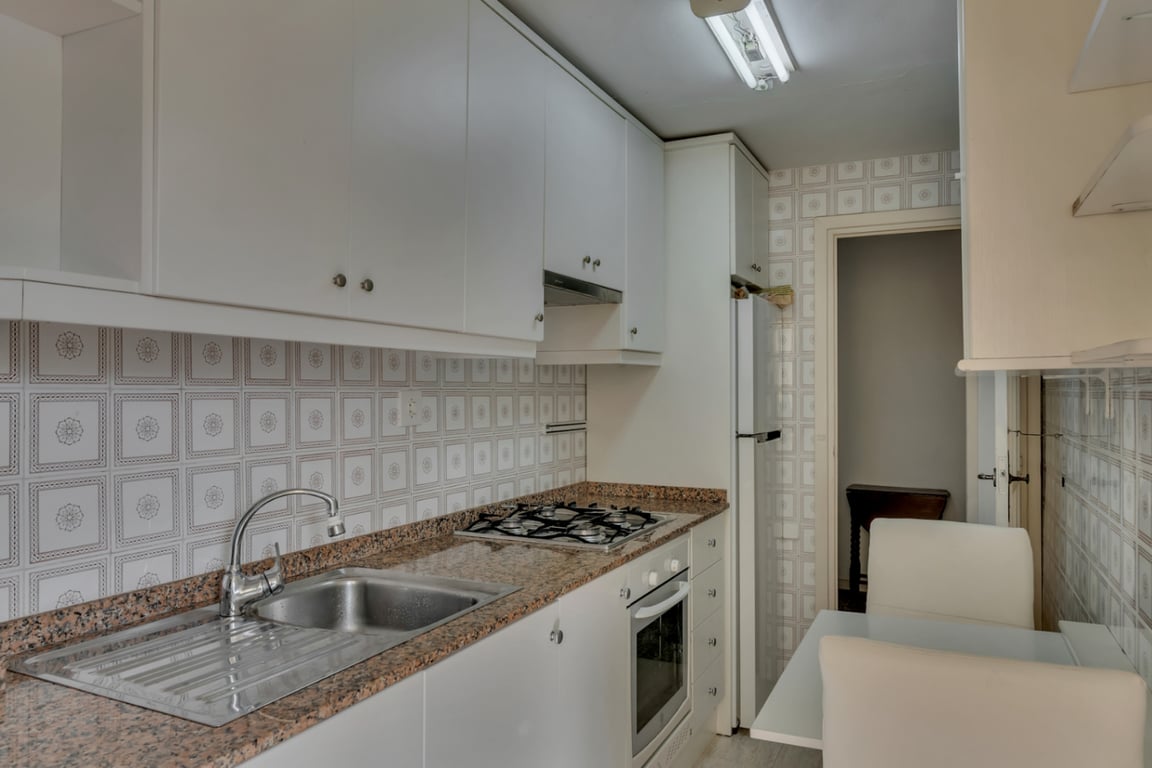 Apartamento con bonitas vistas al mar con garaje en la zona del puerto de Jávea - 9