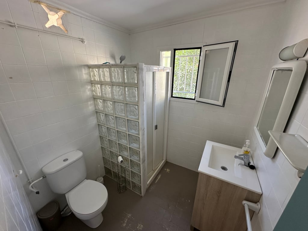 Xalet amb 2 vivendes en 1a línia de platja a Denia - 32