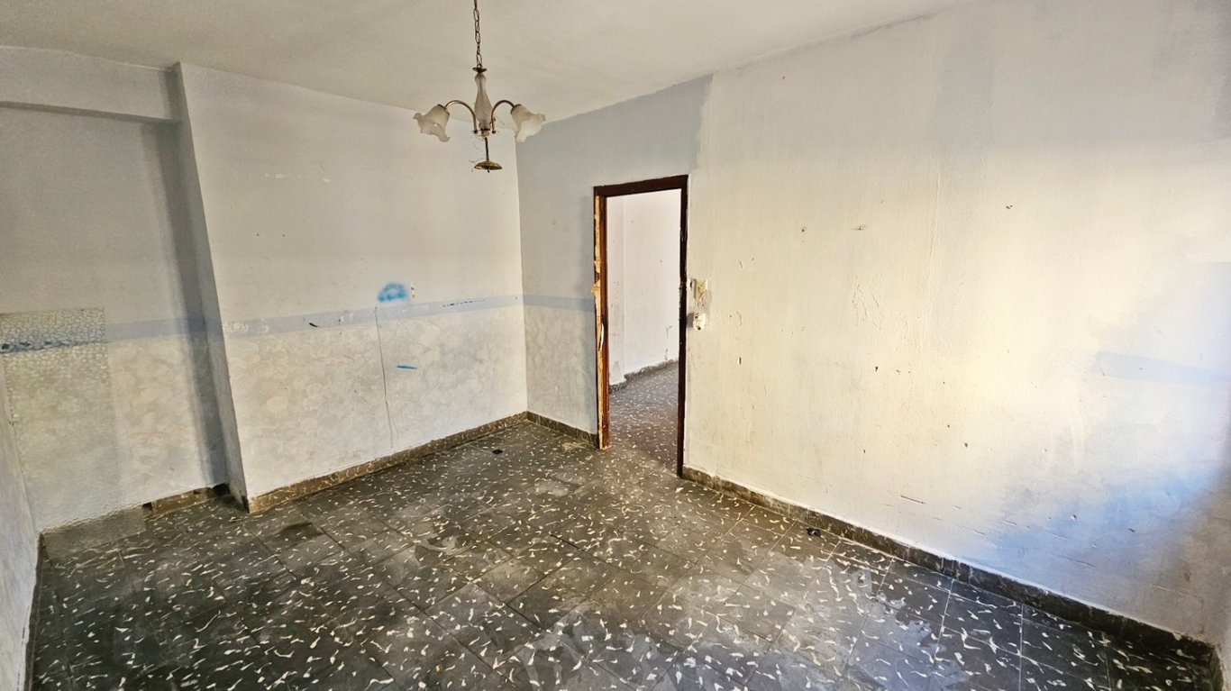 Pis a reformar en una de les millors zones de Dénia. - 5