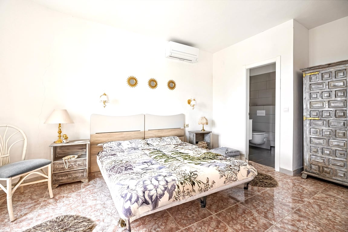 4-bed Villa in Dénia photo 22