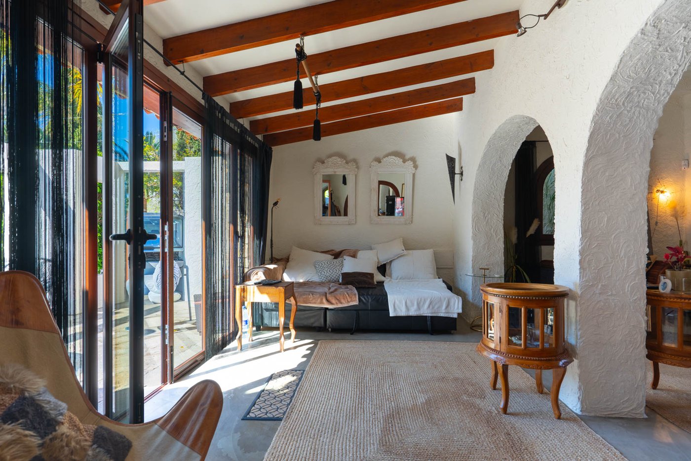 Charming rustic villa with guest house and pool in Jávea