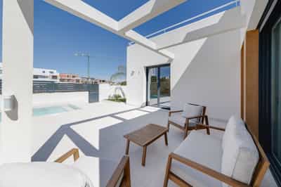 VILLA 4 3