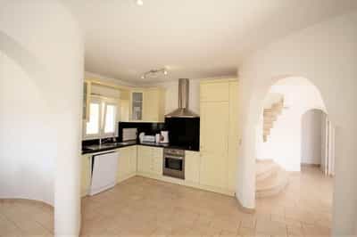 Property R4457971 3