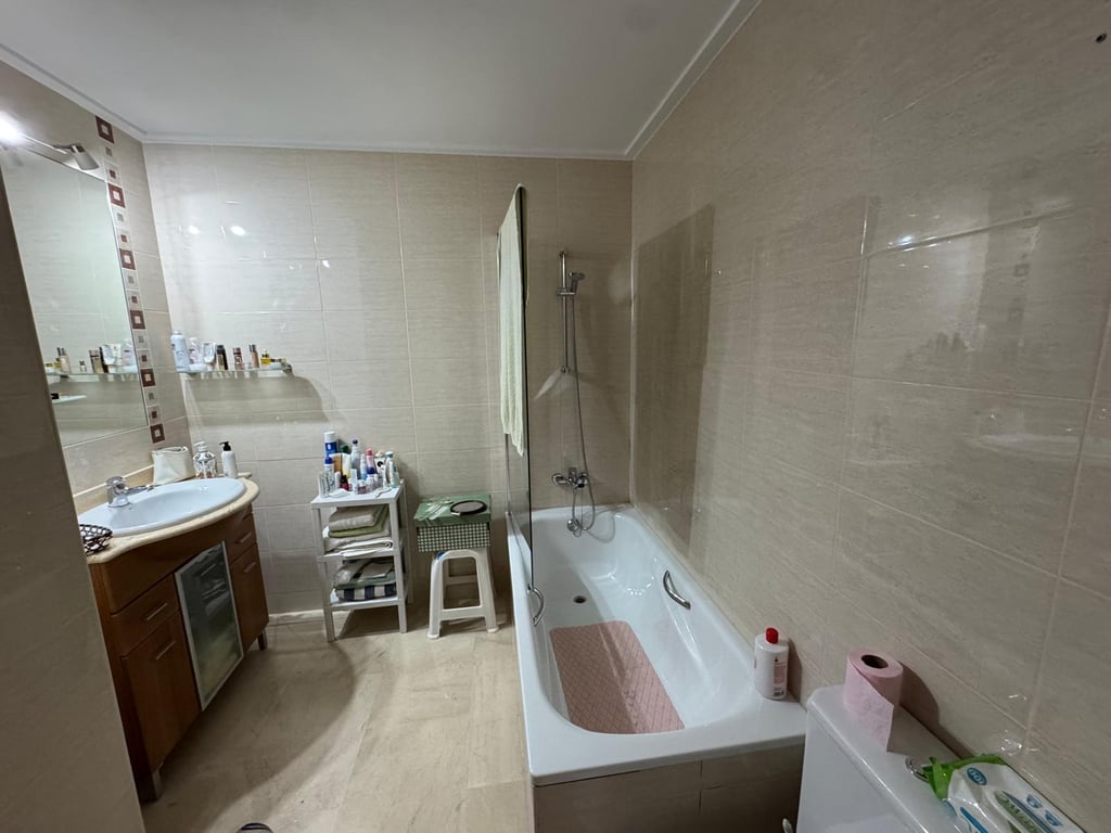 Es ven pis ubicat entre el Port i el Poble de Jávea. - 11