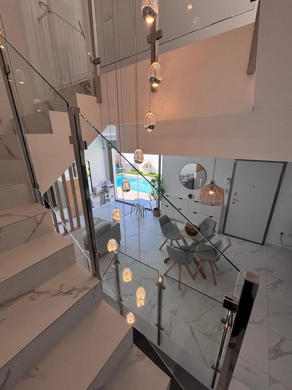 Property #RH21342 - 20