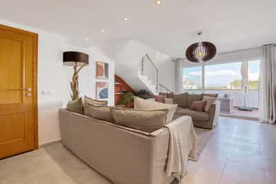 Property R4672099