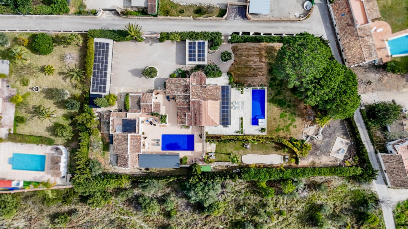 Villa reformada en la zona del montgo con casa independiente para invitados - 29