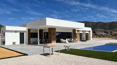 Property #TSR3238C - Image 2