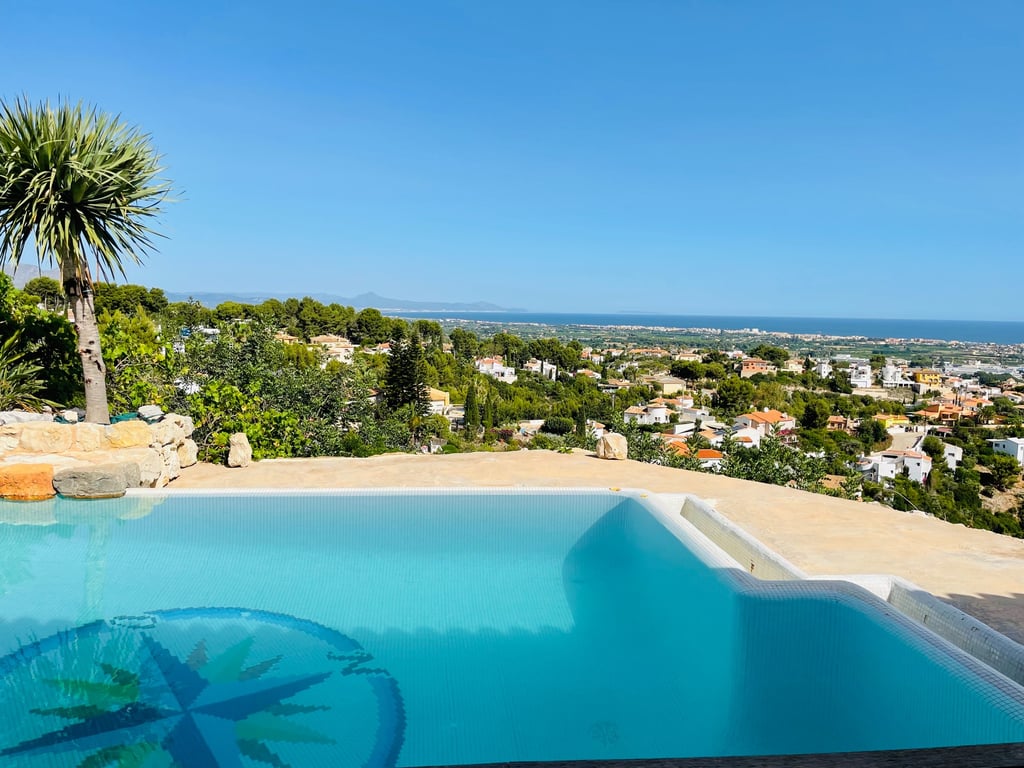 Denia. Villa de lujo con vistas maravillosas al mar, en venta - 14