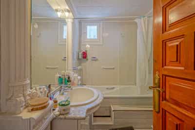 Property R4680067
