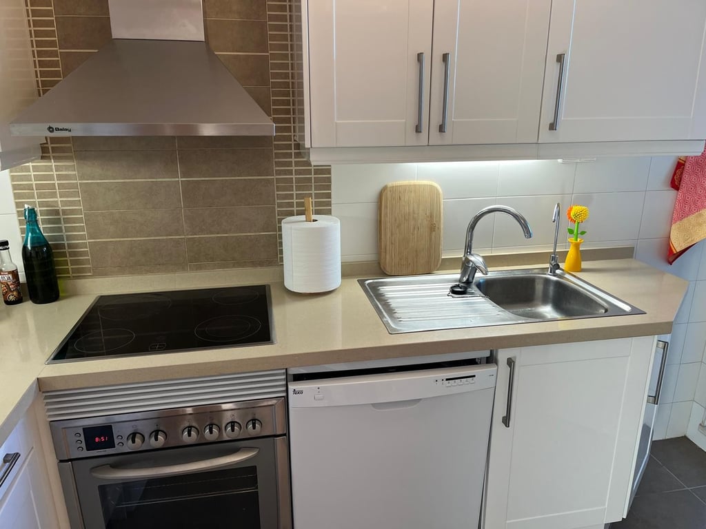 Property #RH21325 - 8