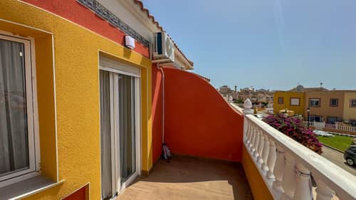 Volledig gerenoveerde geschakelde woning op het zuiden in Cabo Roig — foto 32