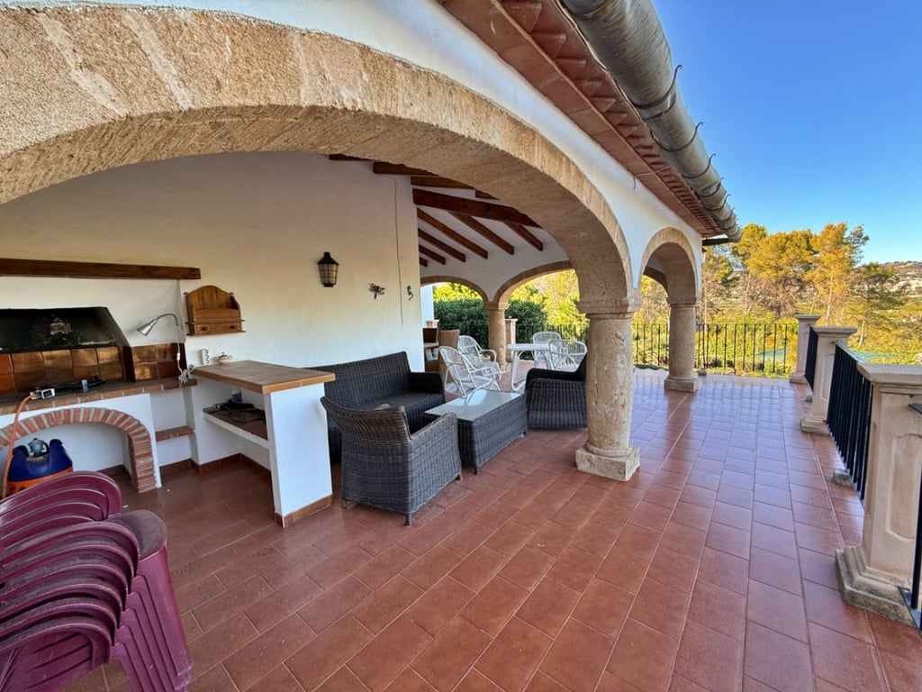 DHJV329 - Verkoop. Villa in Javea