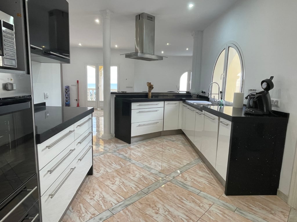 Villa de lujo con vista al mar en venta en Calpe - 10