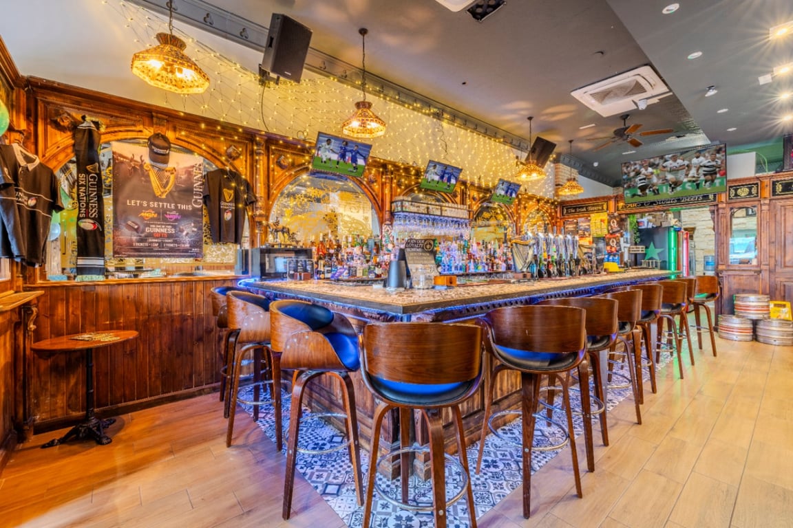 Traspaso de Pub con perfecta ubicación el Arenal de Jávea - 8