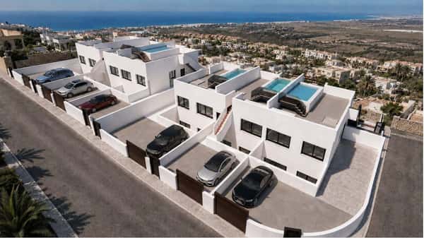 Nieuwbouwbungalow op de verdieping met 3 slaapkamers en eigen solarium in San Miguel de Salinas
