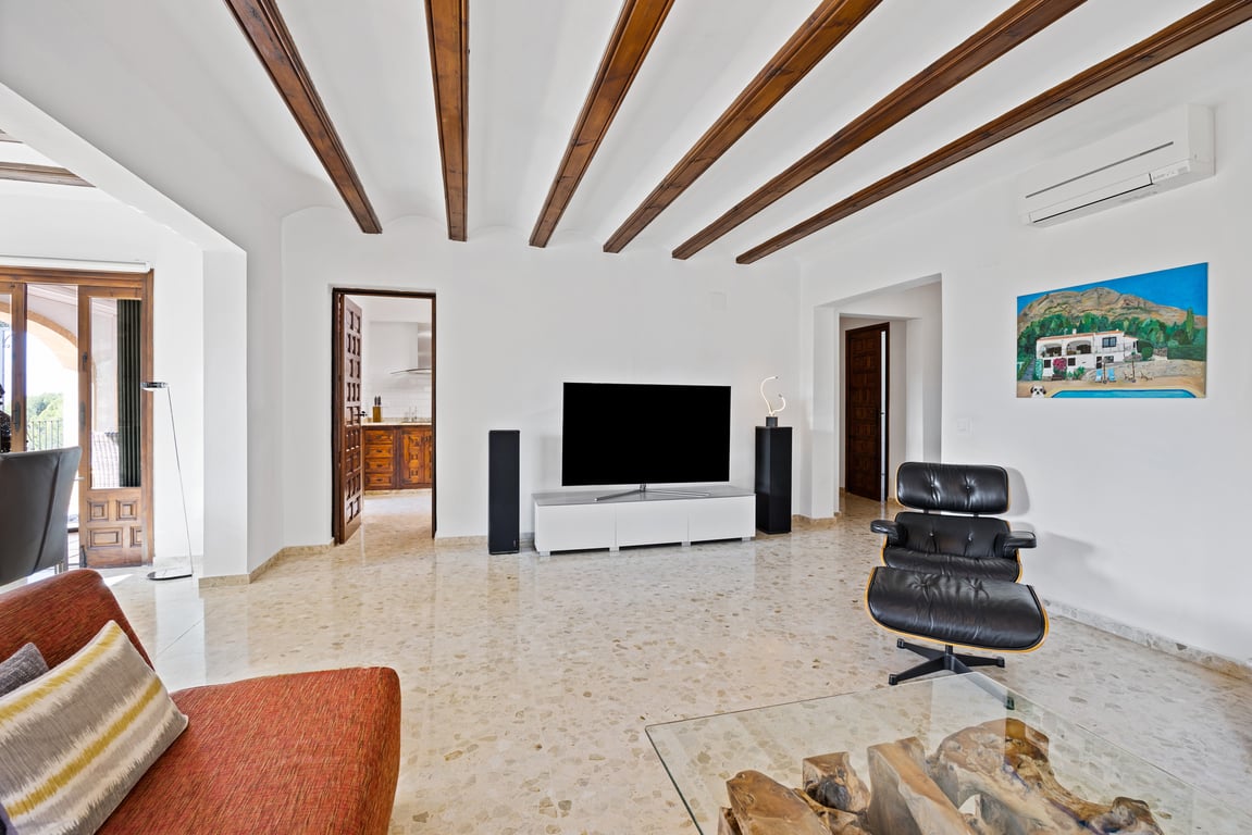 4-bed Villa in Jávea photo 15