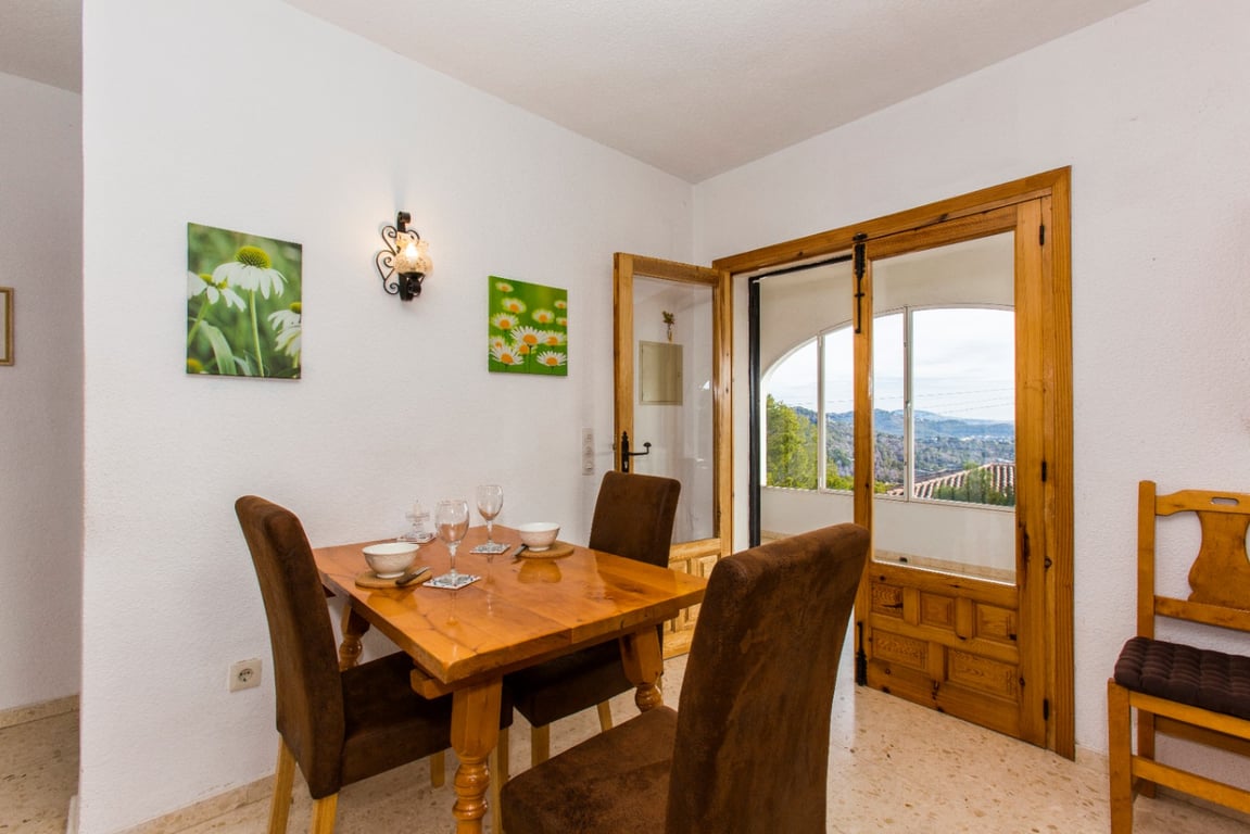 Villa con vistas al mar y terreno adicional en venta en Calpe - 12