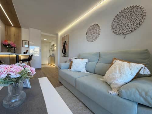 Gerenoveerd eerstelijns appartement met zeezicht in Torrevieja — foto 34