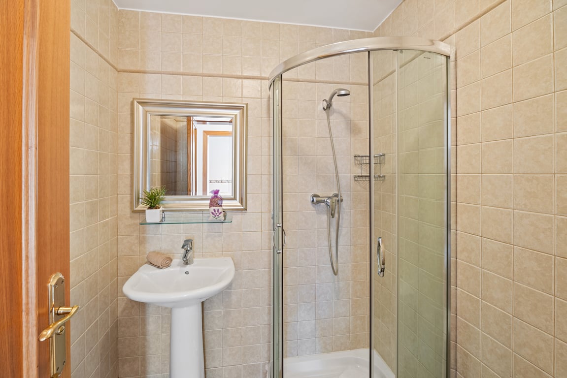 Property #RH20698 - 26