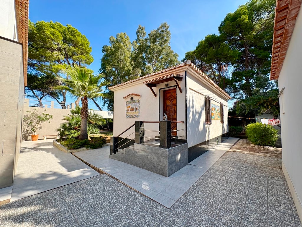 Property #RH20407 - 10