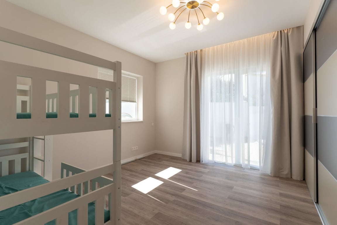 Property #RH21400 - 20