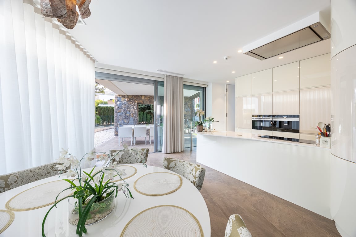 3-bed Villa in Finestrat photo 19