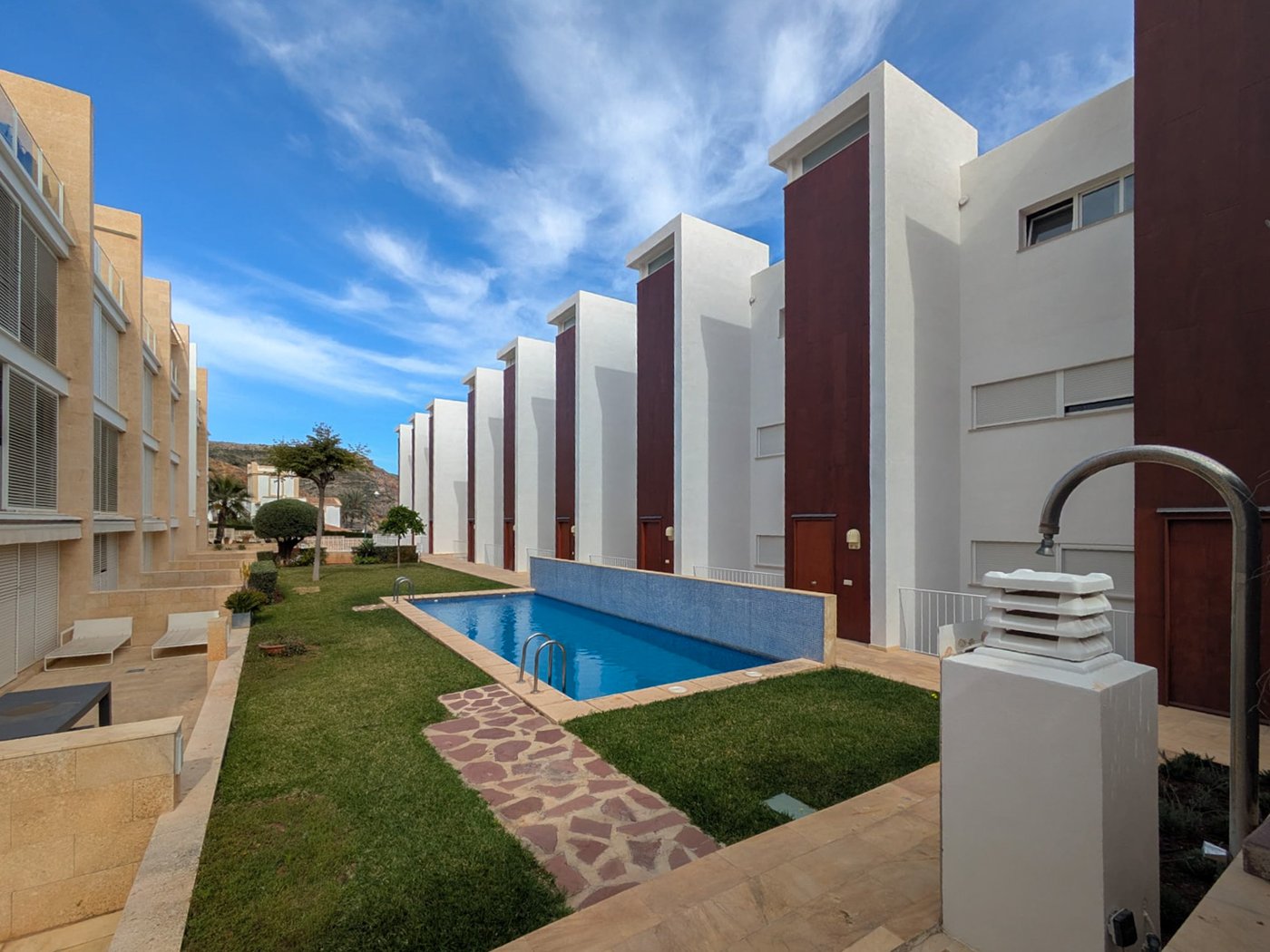Ground-floor apartment near Jávea port — 1 bed, 1 bath — €355,000