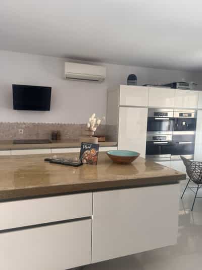 Property HFF3118A 2