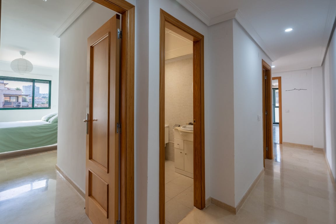 Property #RH21140 - 17