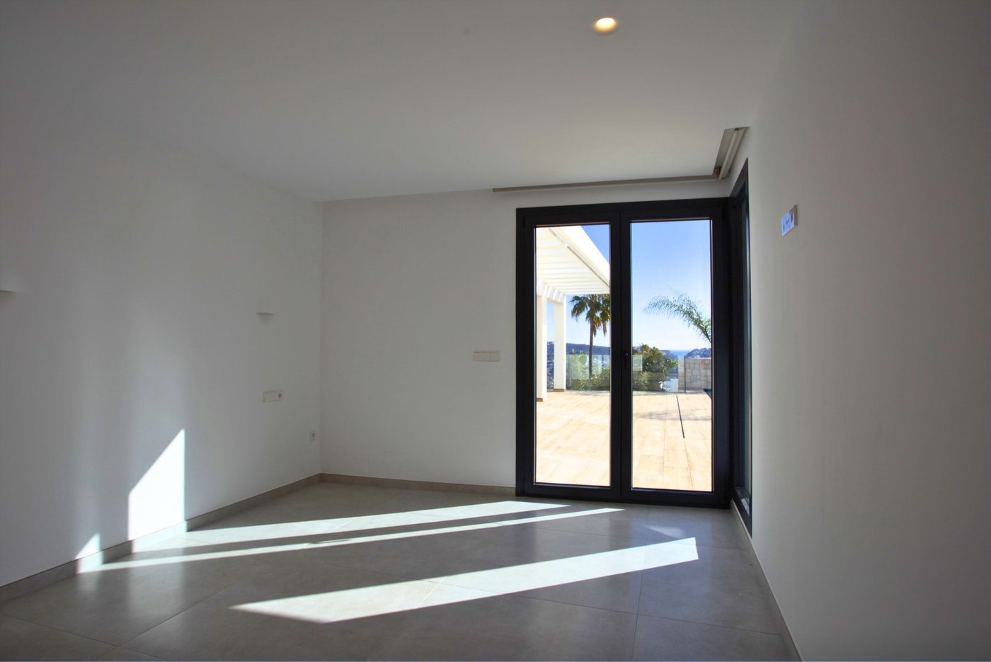 Villa Cascade — New 3-bedroom villa with panoramic Mediterranean Sea views