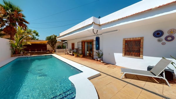 Villa in Los Alcázares