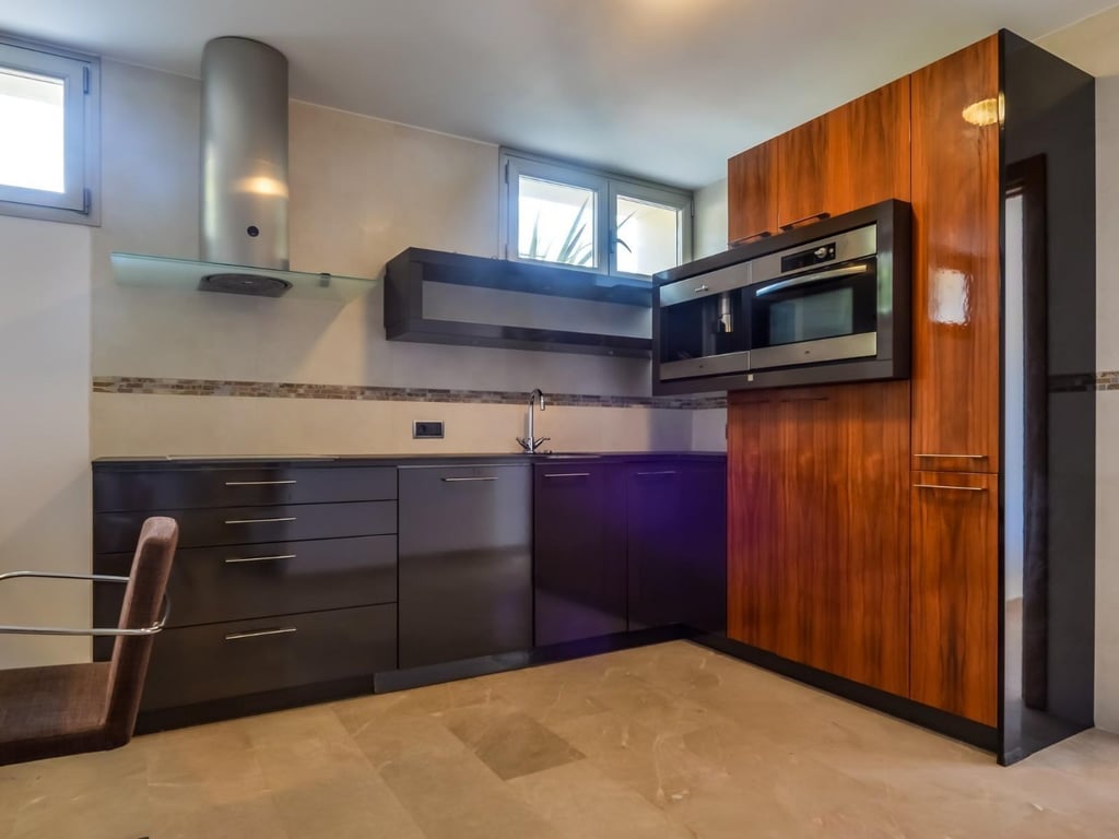 Property #RH20580 - 30