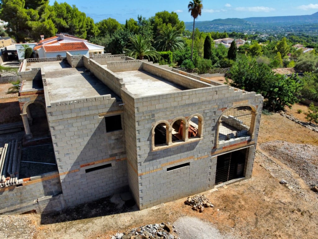 Propiedad con gran parcela, con una construcción para finalizar, en una demandada zona de Jávea - 35